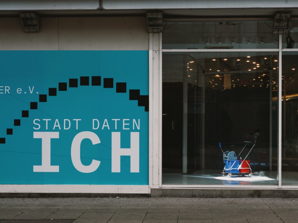 Spiegelungen – ein urbanes Trugbild zwischen Interface und Innerlichkeit