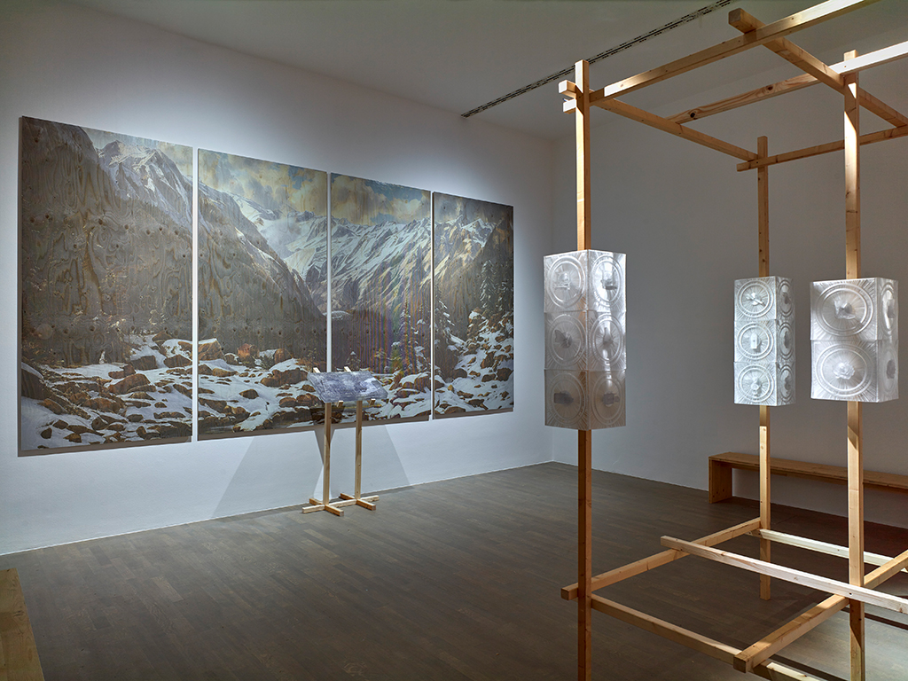 Holly Herndon & Mat Dryhurst. Starmirror, Exhibition view, K21 Kunstsammlung Nordrhein-Westfalen, 2026, Photo: Achim Kukulies. Quelle: Kunstsammlung Nordrhein-Westfalen.